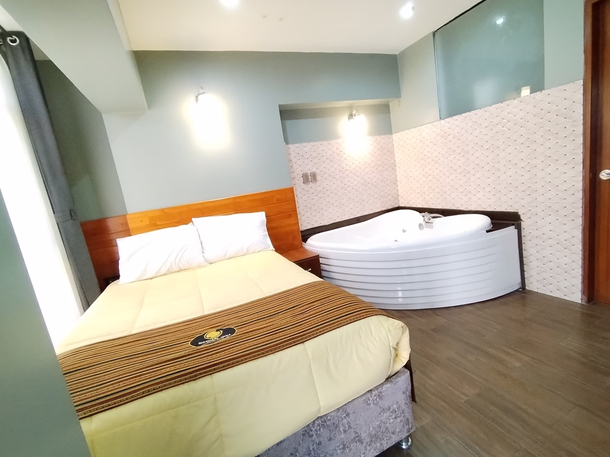 Imagen 4 - Jacuzzi Matrimonial Vista Interior